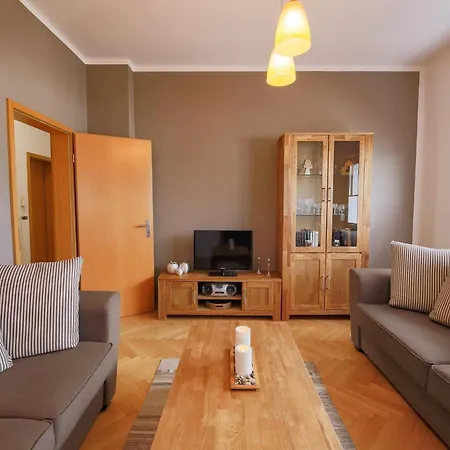 Charming In Winterstein, Cleaning Included Apartman